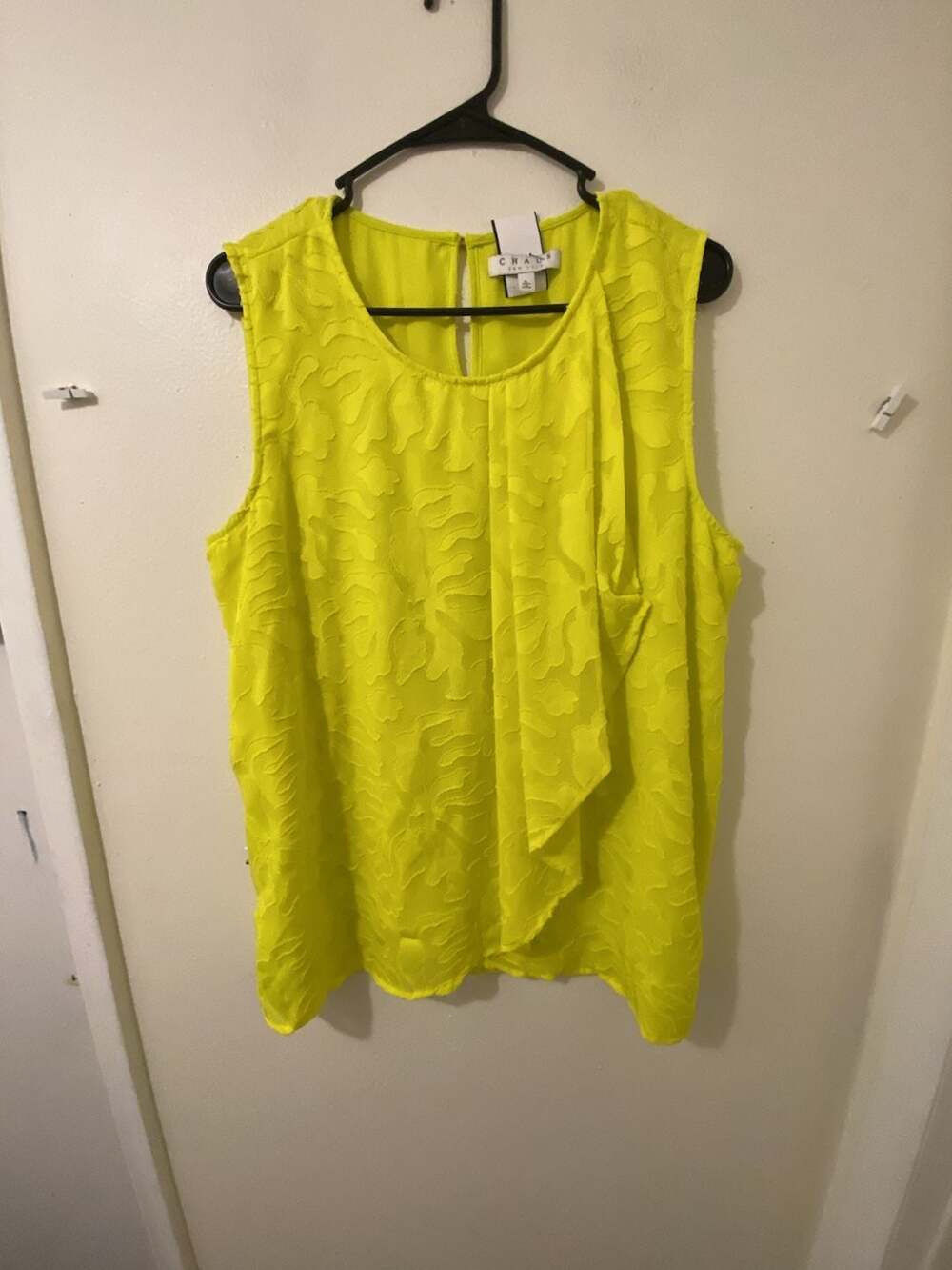 Chaus New York Sleeveless Blouse Size L Yellow